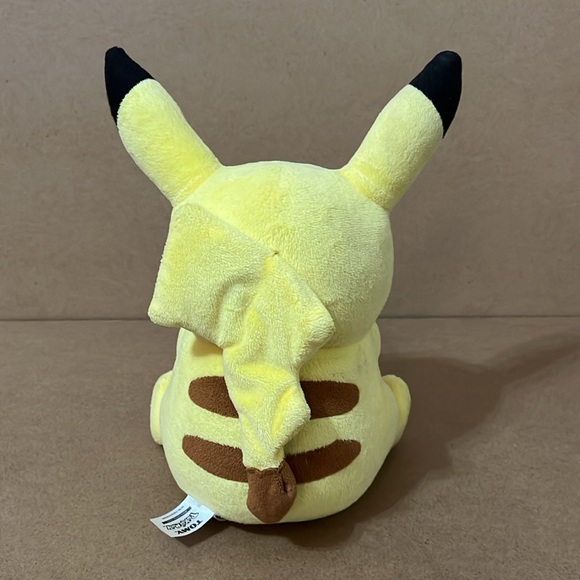 Pokémon Pikachu Plush - Picture 4 of 5